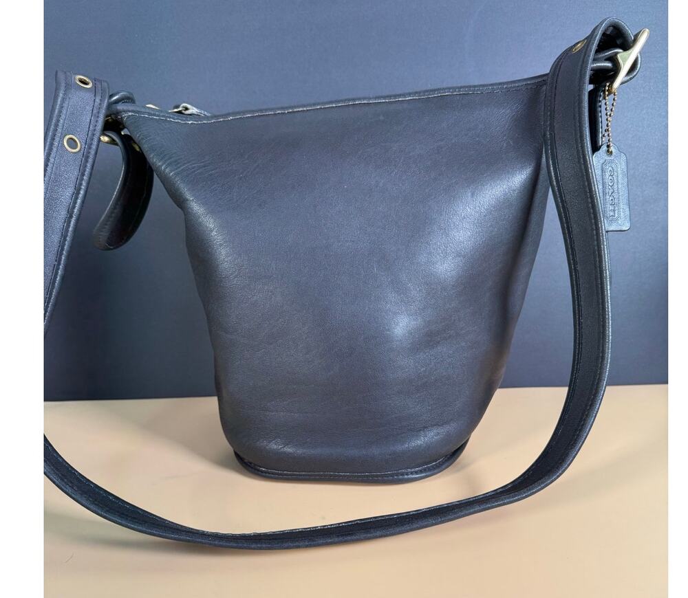 Vintage Coach #9953 Black Leather Bucket Bag Shoulder Handbag 12"